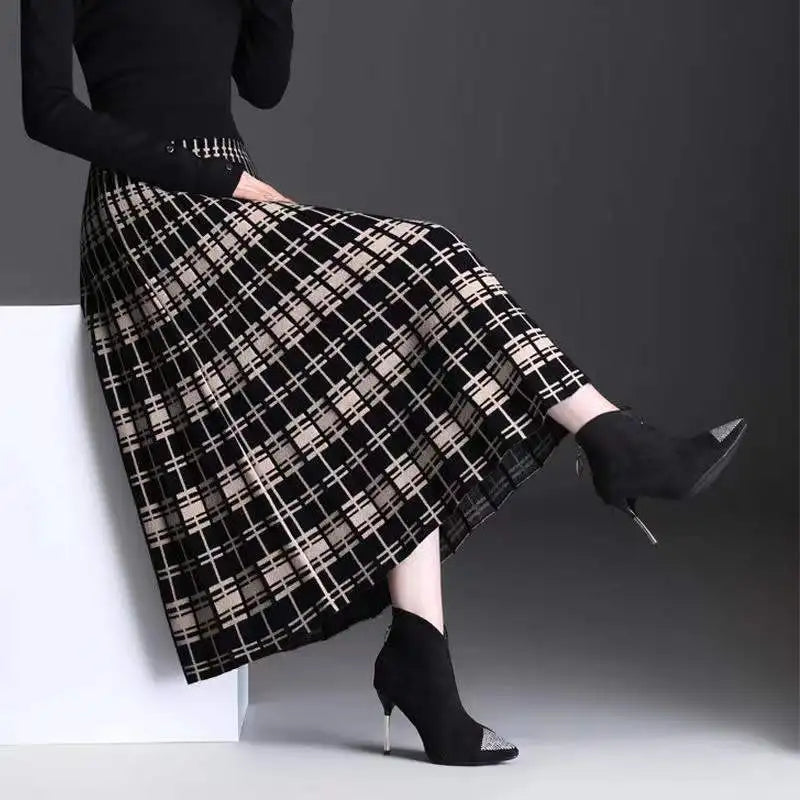 Knit Pleated Midi Skirt